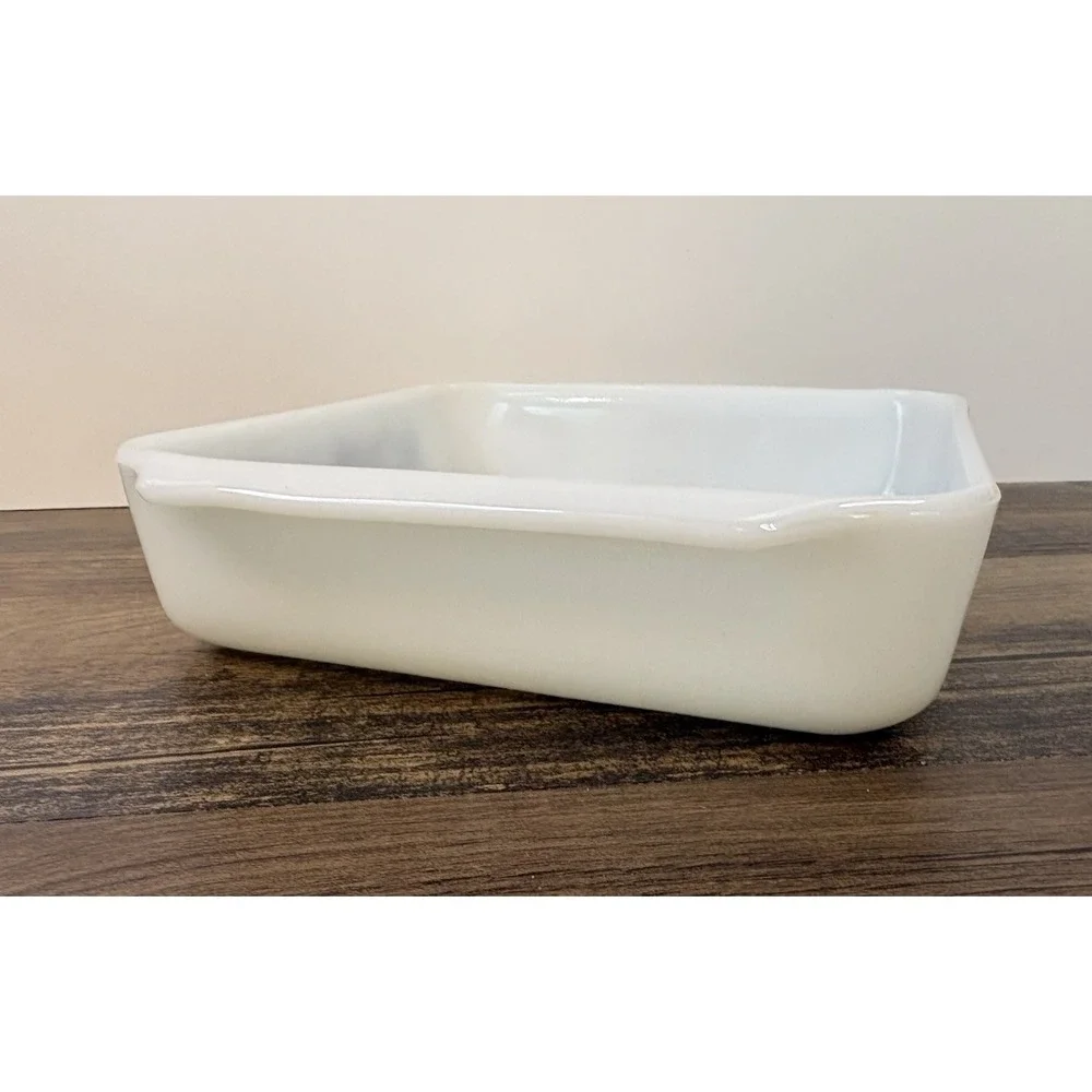 Vintage Anchor Hocking Rodger Johnson Farm Life Casserole Baking Dish 9x5 CHIPS